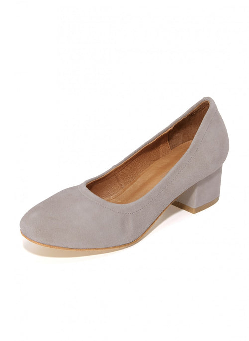 Bitsie Pumps